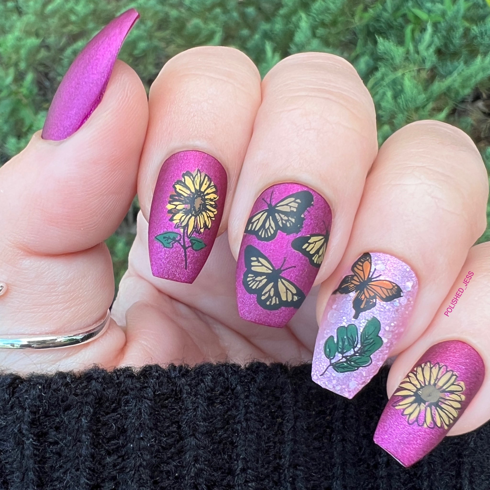 beautiful-manicure-with-layered-nail-art-designs-of-sunflowers-and-butterflies