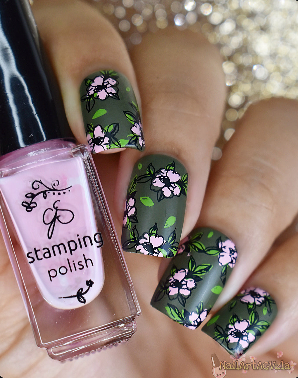 Beautiful-manicure-showing-full-coverage-nail-art-designs-of-roses-with-leaves