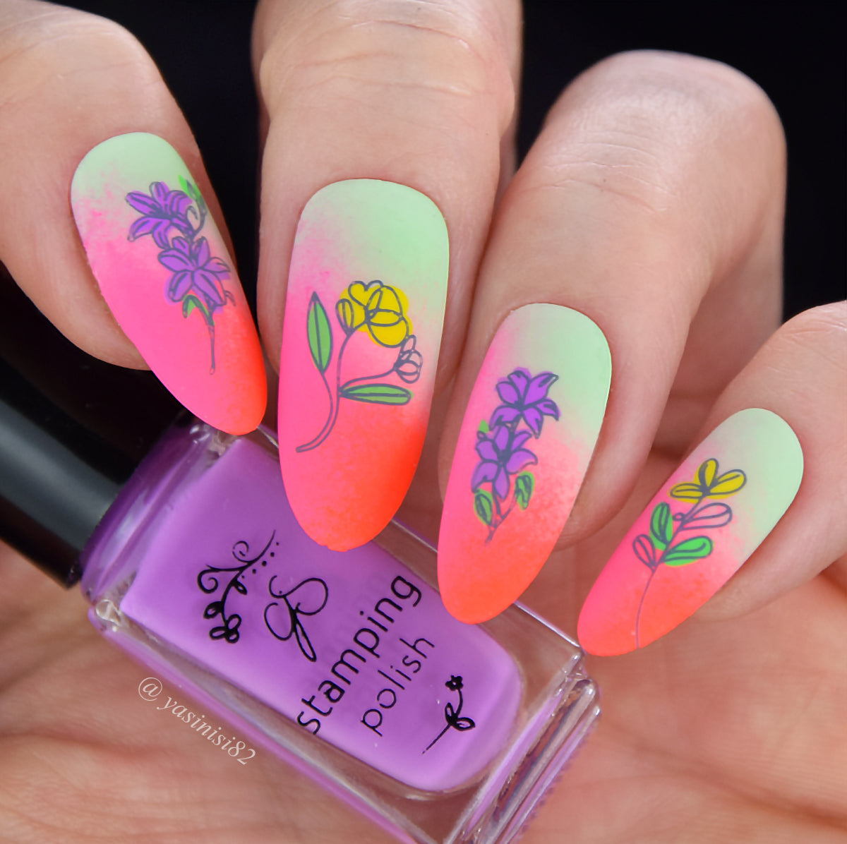 stunning-bright-ombre-manicure-with-nail-art-designs-of-lillies