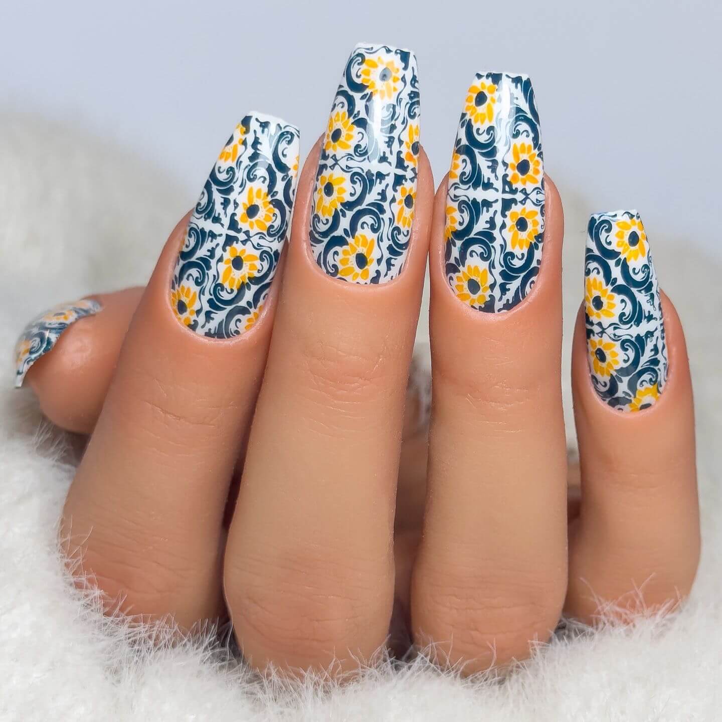 stunning-manicure-with-a-full-coverage-nail-art-design-of-floral-mosaic-tile-pattern