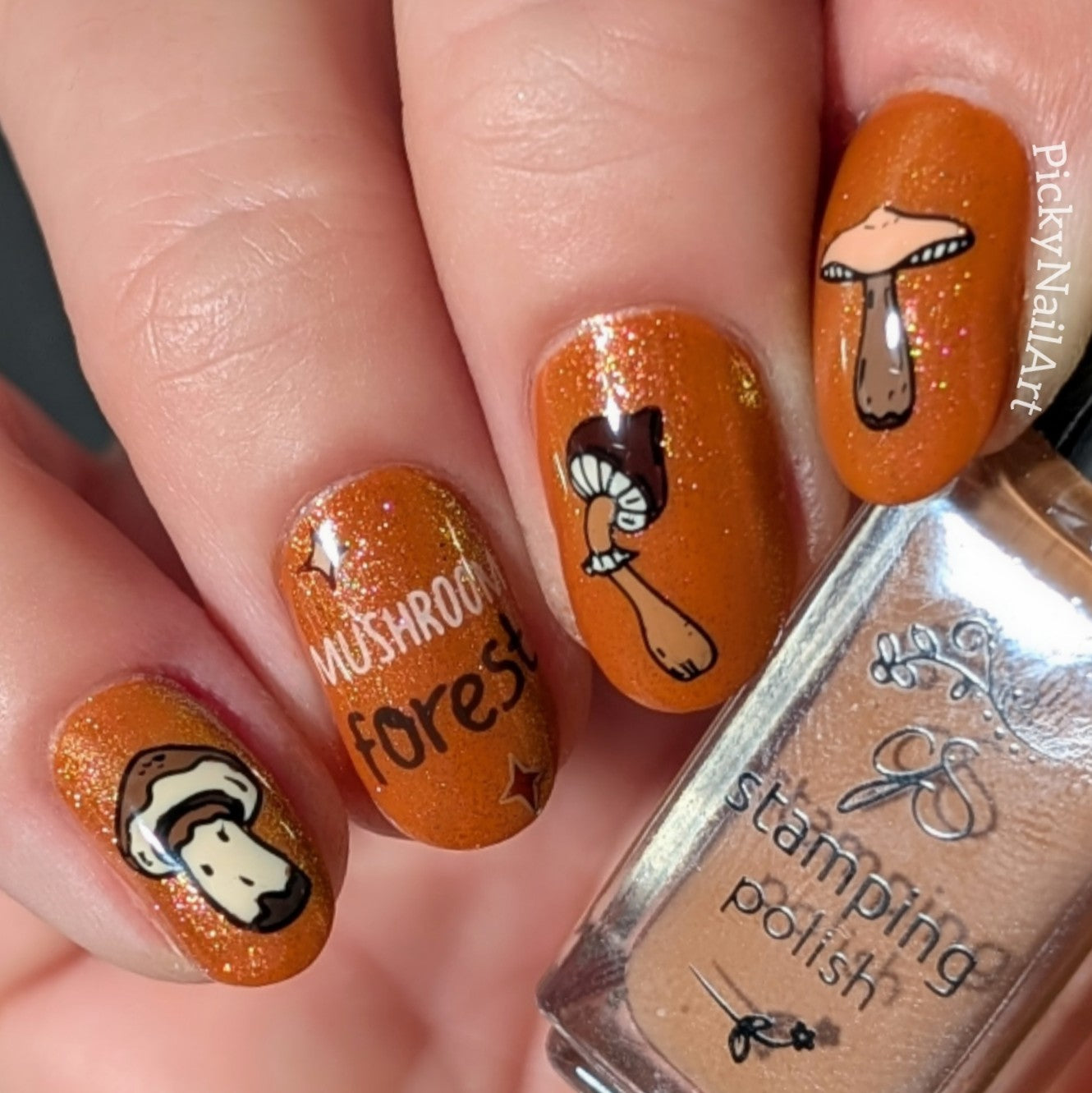 stunning-manicure-with-nail-art-designs-of-mushrooms-and-words-mushroom-forest