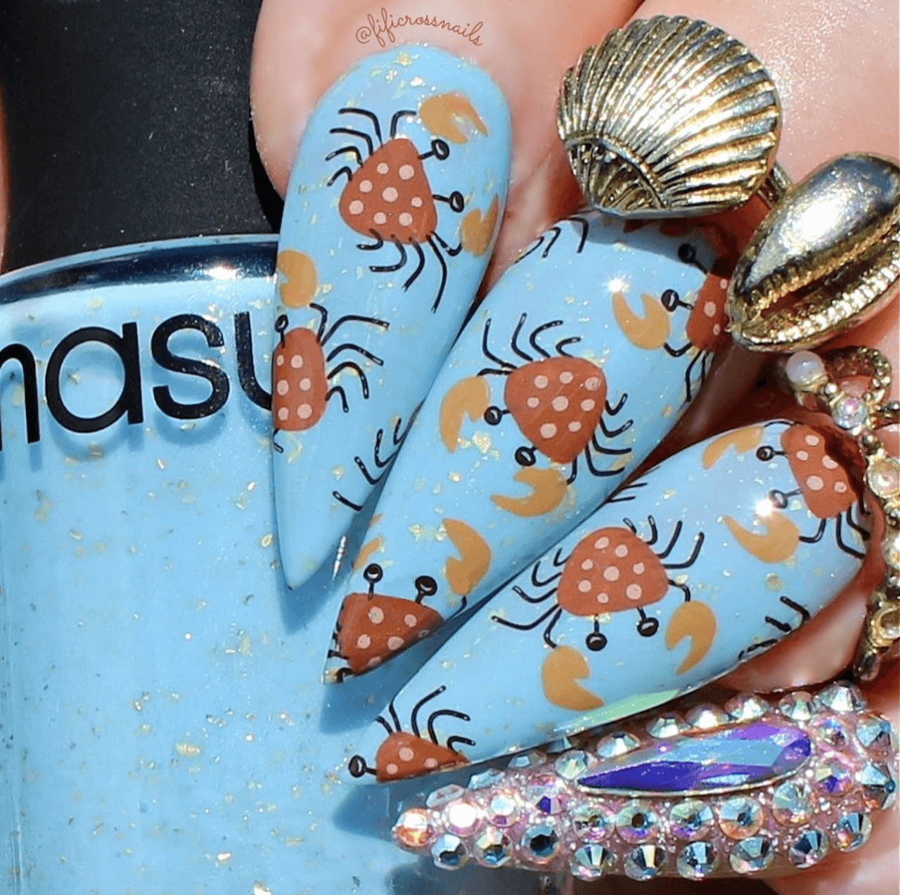 manicure-showing-full-coverage-nail-art-designs-of-crabs