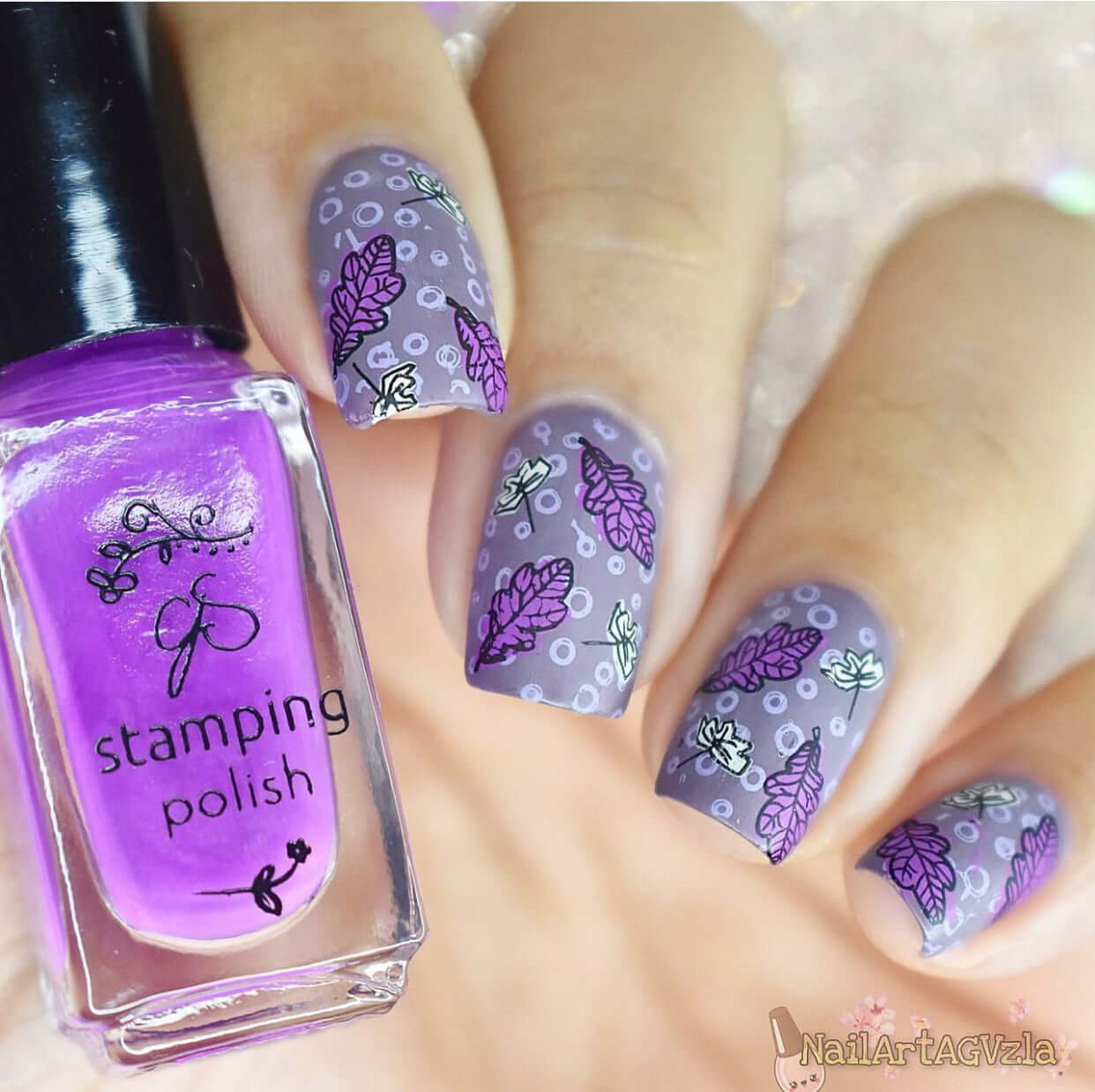 gorgeous-manicure-with-stamping-nail-art-designs-of-leaves