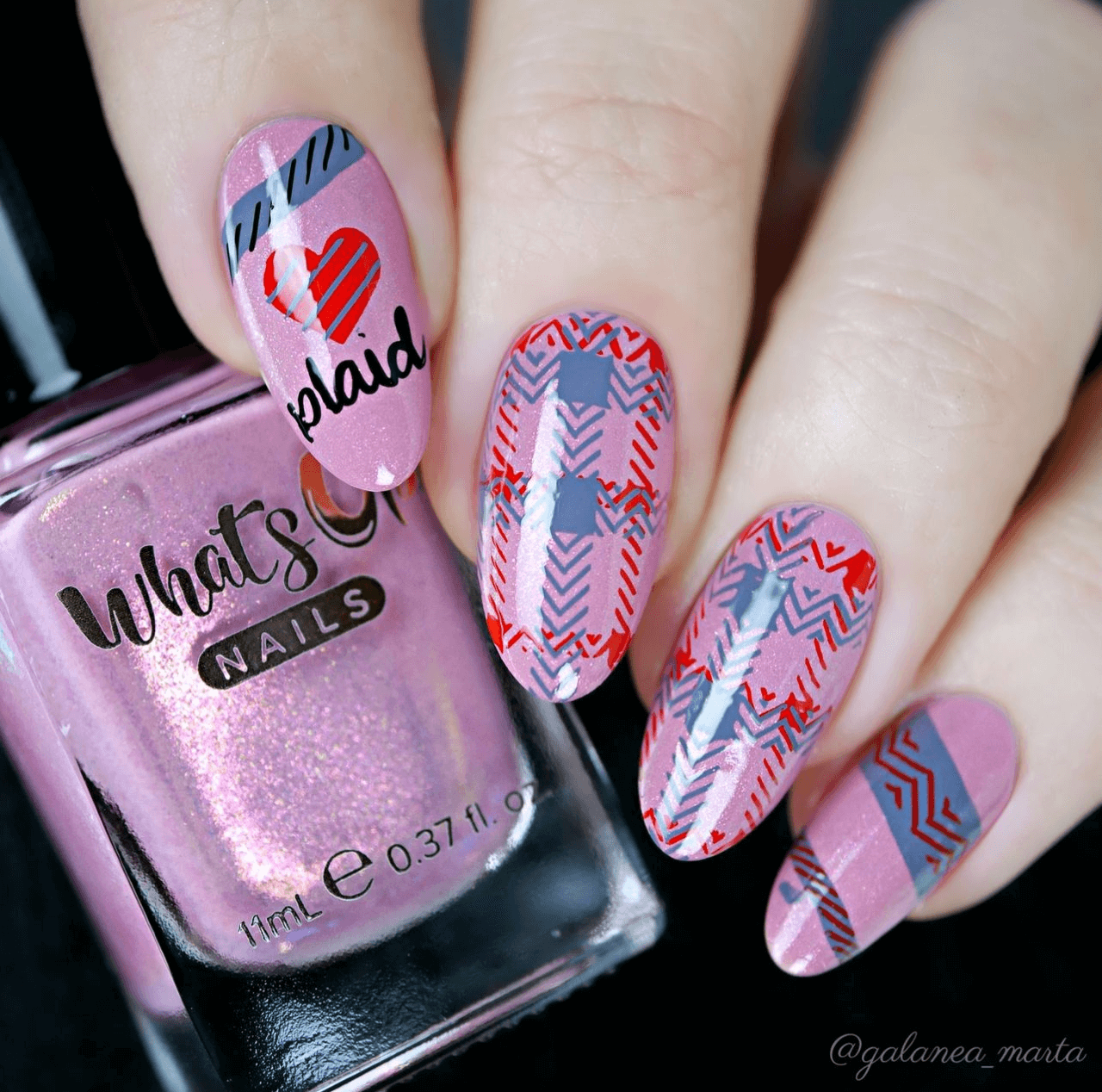 stunning-manicure-with-layered-nail-art-designs-of-plaid