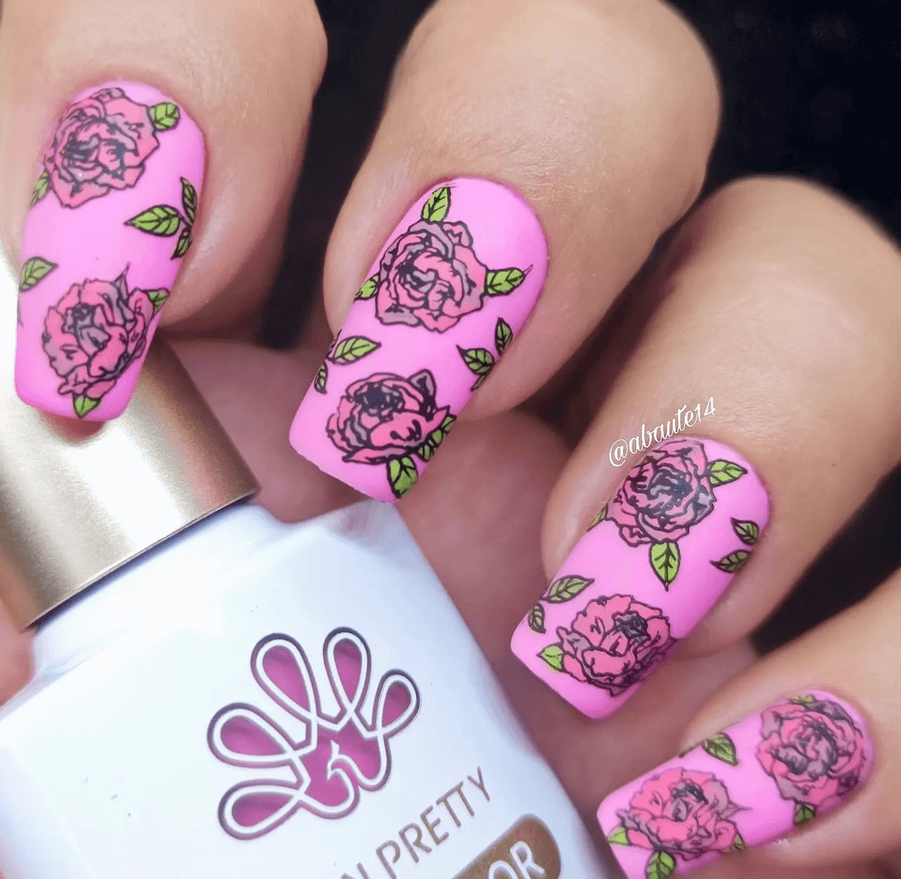 manicure-with-layered-nail-art-designs-of-roses