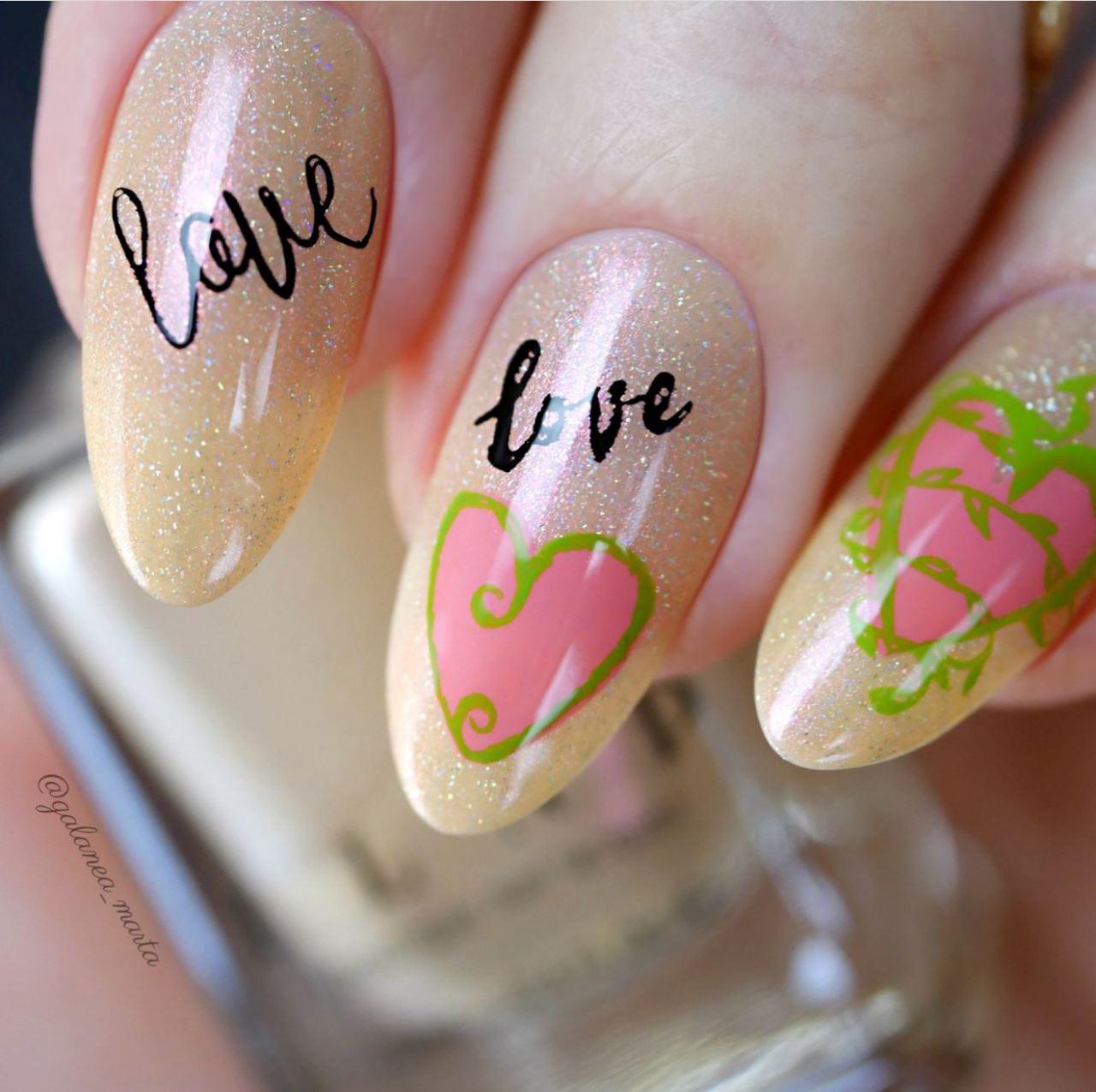 stunning-manicure-with-nail-art-designs-of-hearts-and-words-love