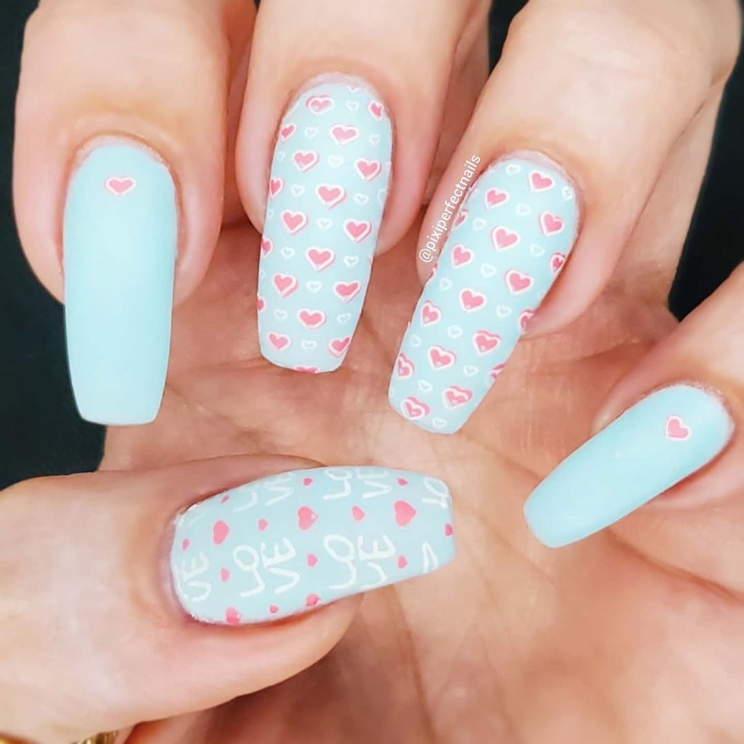 manicure-with-cute-full-coverage-nail-art-hearts